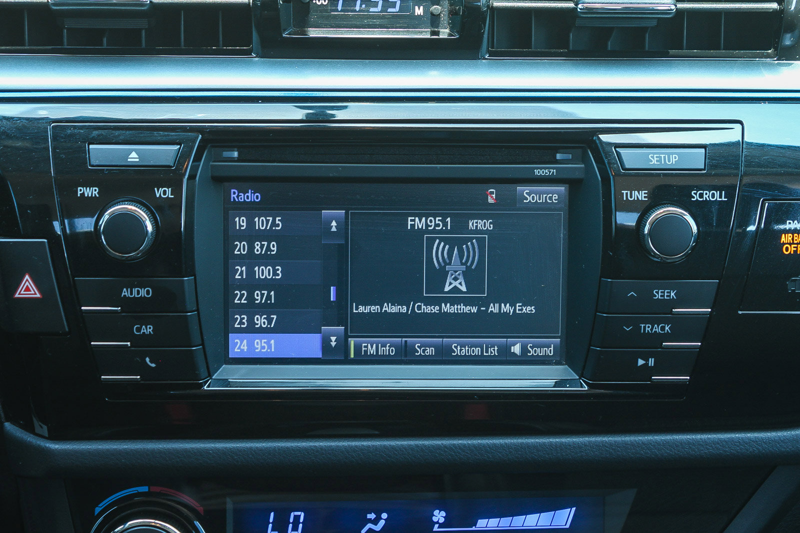 Used 2016 Toyota Corolla S FWD image 16