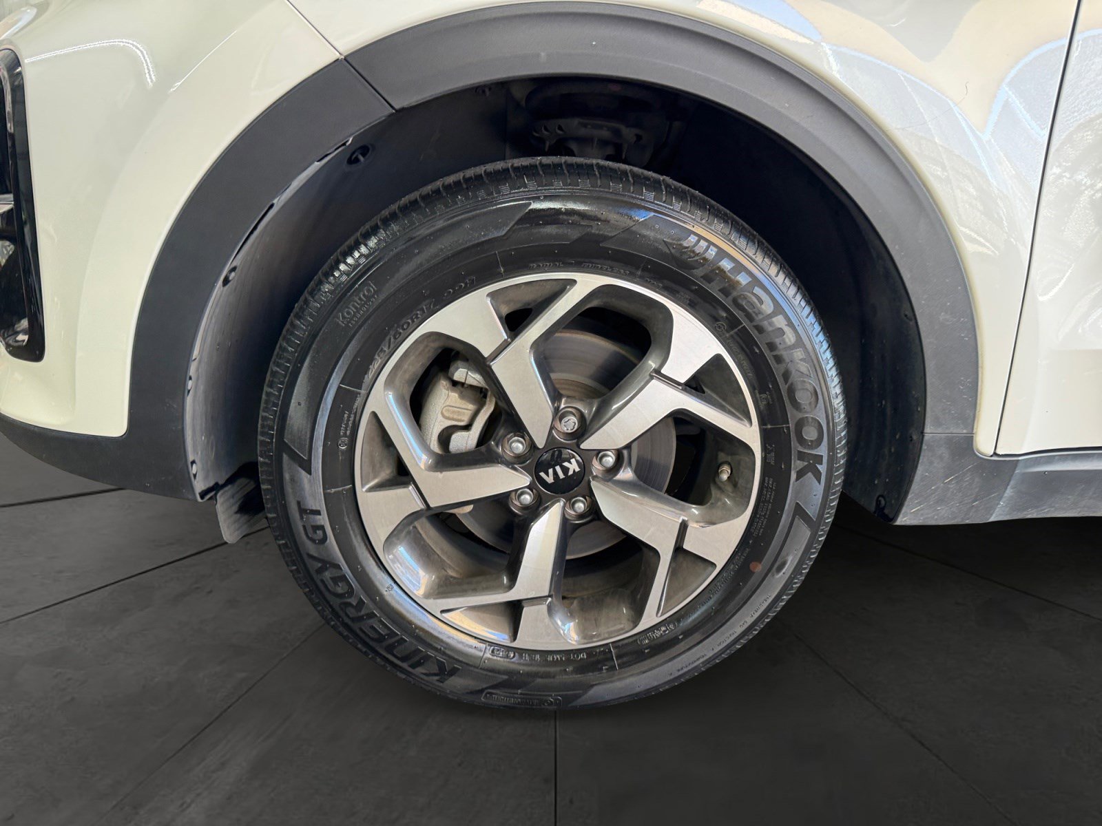 Used 2022 Kia Sportage LX image 14