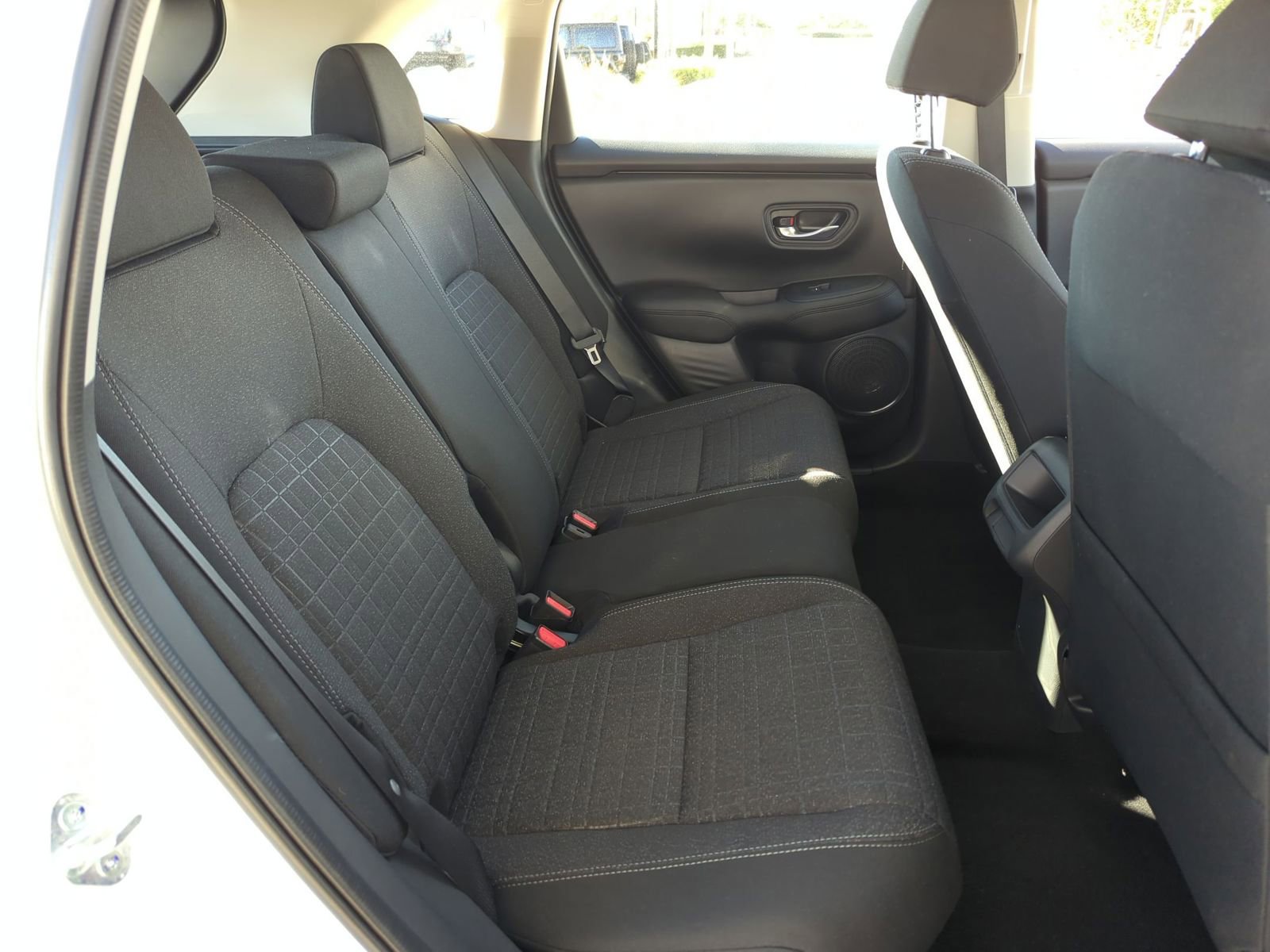 Used 2025 Honda HR-V LX image 19