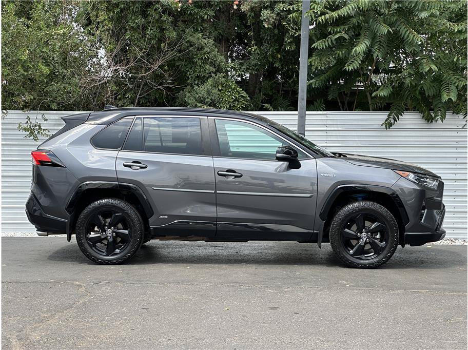 Used 2021 Toyota RAV4 XSE w/ XSE Grade Weather Package AWD/4WD image 9