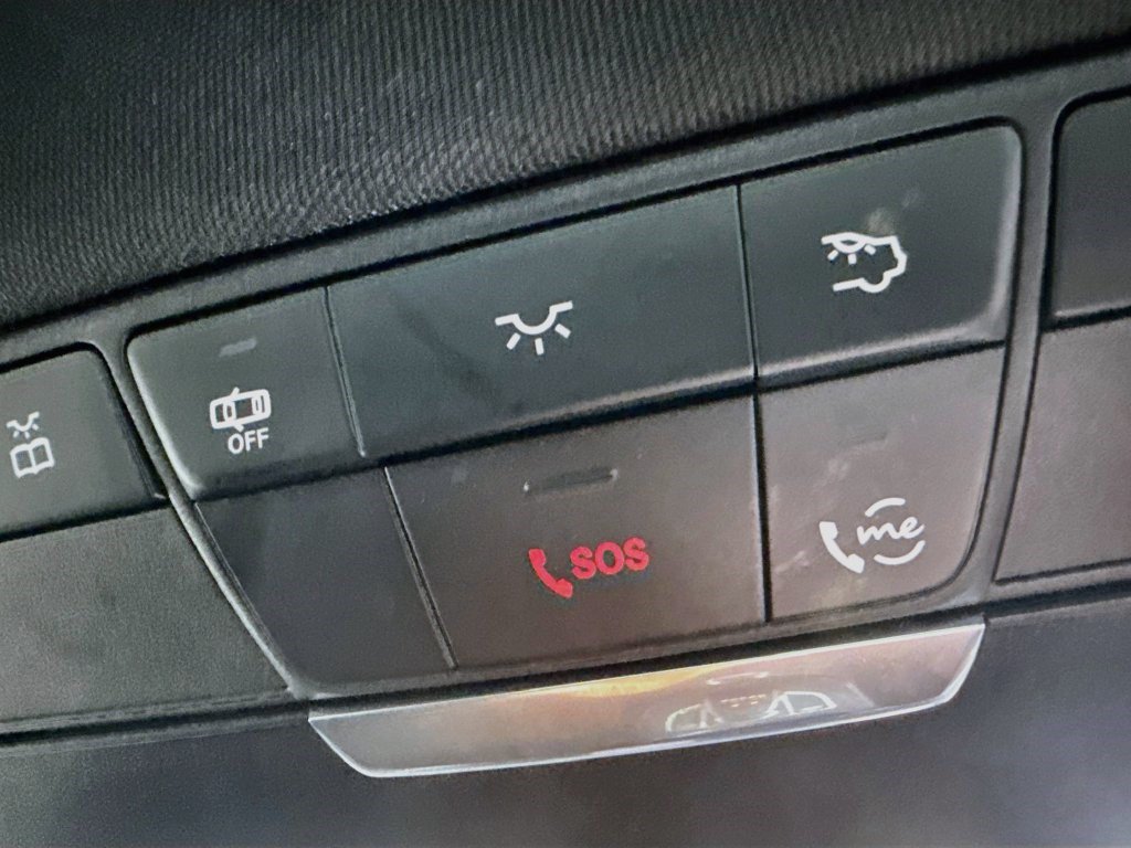 Used 2020 Mercedes-Benz E 350 Sedan w/ Parking Assistance Package image 43