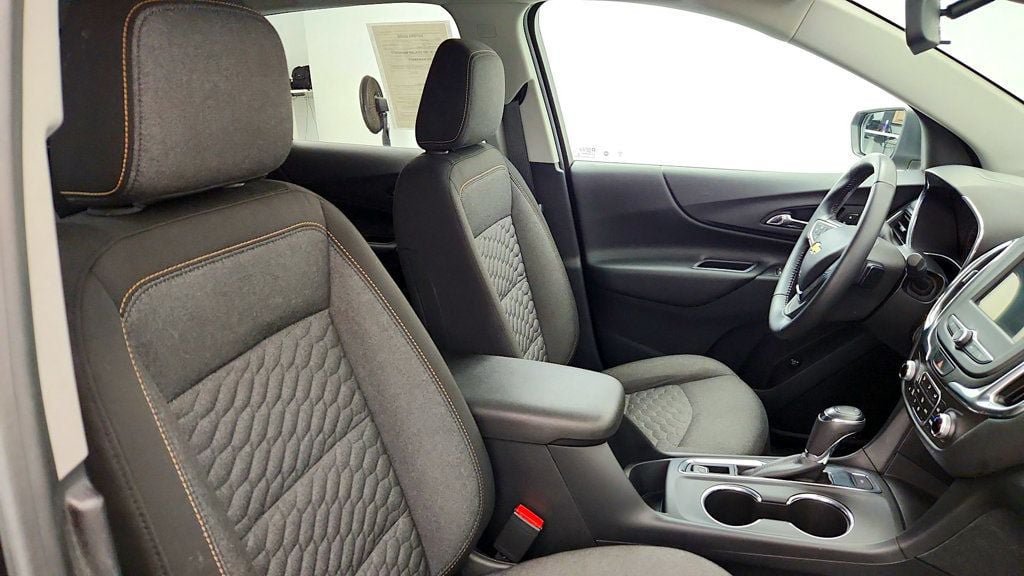 Used 2019 Chevrolet Equinox LT AWD/4WD image 22