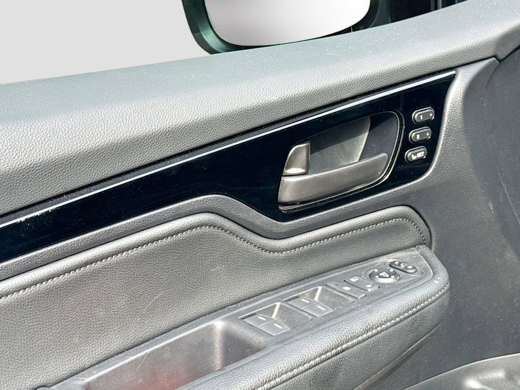 Used 2025 Honda Odyssey Touring image 18
