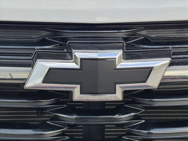 Certified 2025 Chevrolet Trax RS w/ Driver Confidence Package FWD image 23