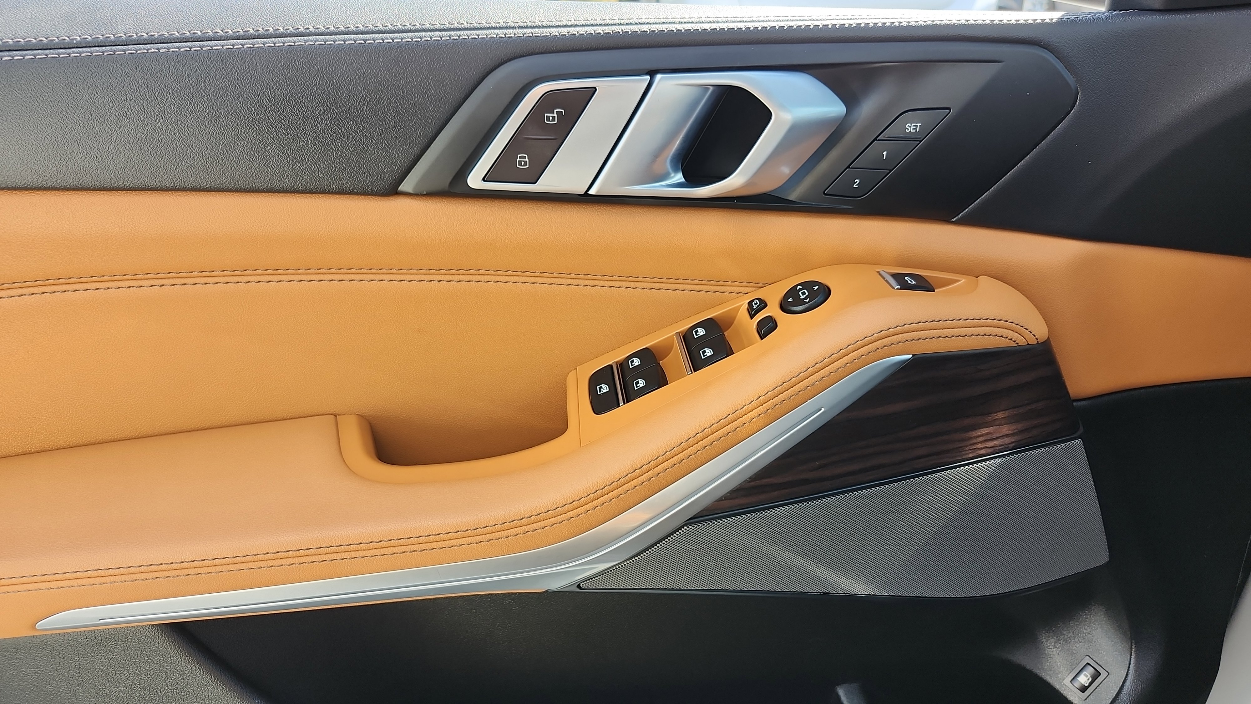 Certified 2024 BMW X5 xDrive50e w/ M Sport Package image 35