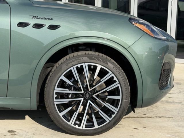 New 2025 Maserati Grecale Modena image 9