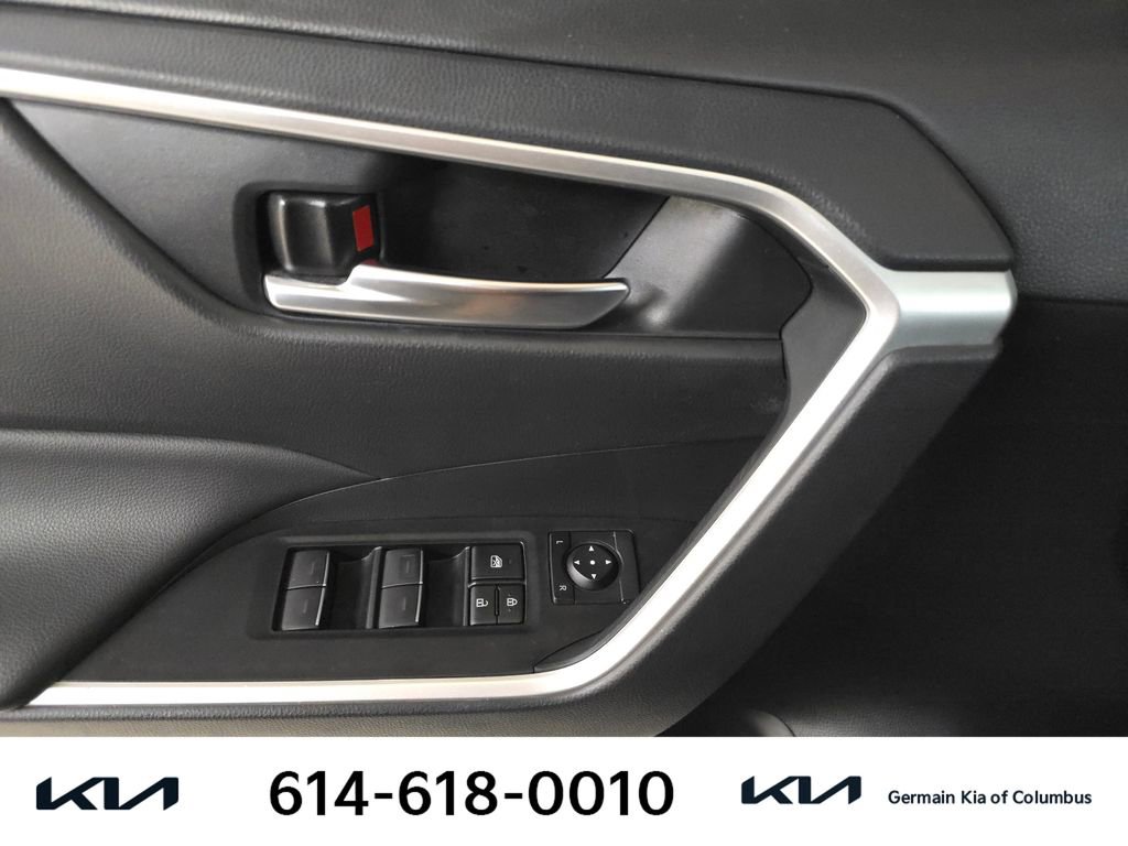 Used 2023 Toyota RAV4 XLE w/ Convenience Package image 27
