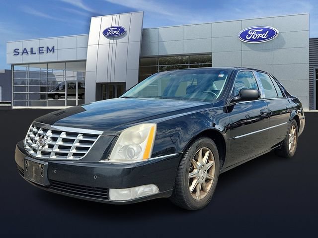 Used 2010 Cadillac DTS Luxury FWD image 6