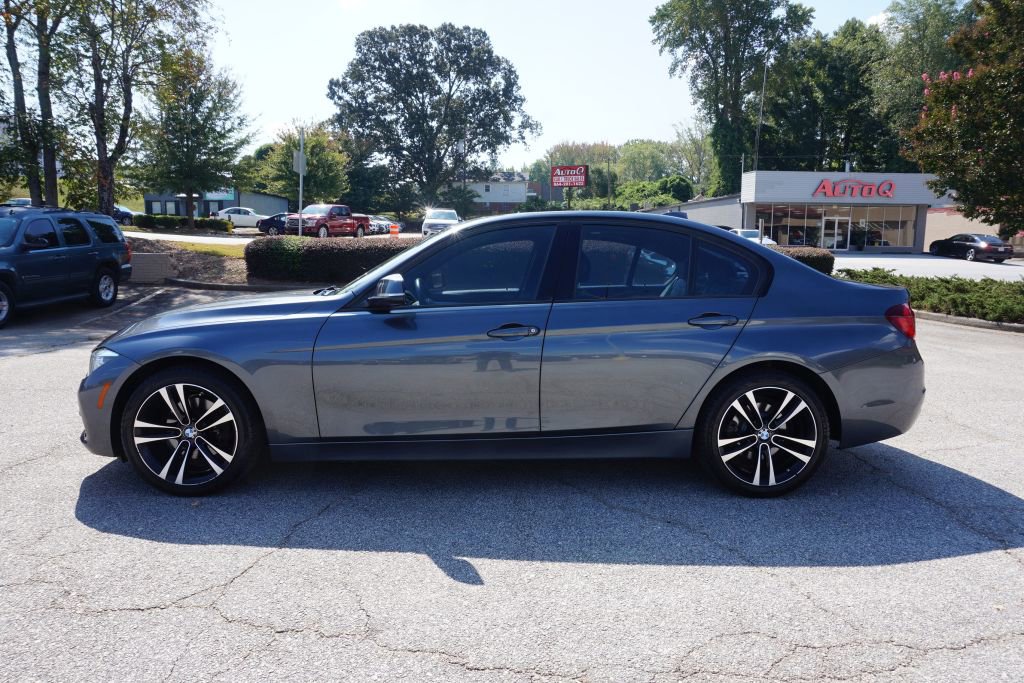 Used 2018 BMW 330i Sedan image 2