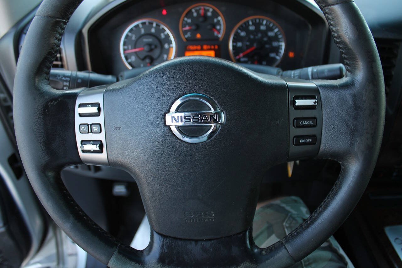 Used 2010 Nissan Titan LE w/ Technology Pkg RWD image 39