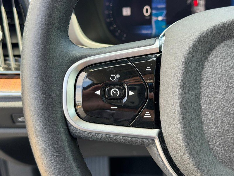 Certified 2025 Volvo S60 B5 Plus image 20