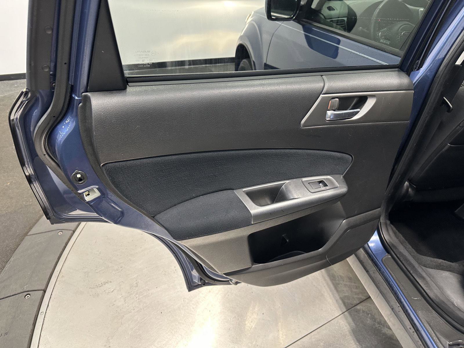 Used 2012 Subaru Forester 2.5X Limited image 21