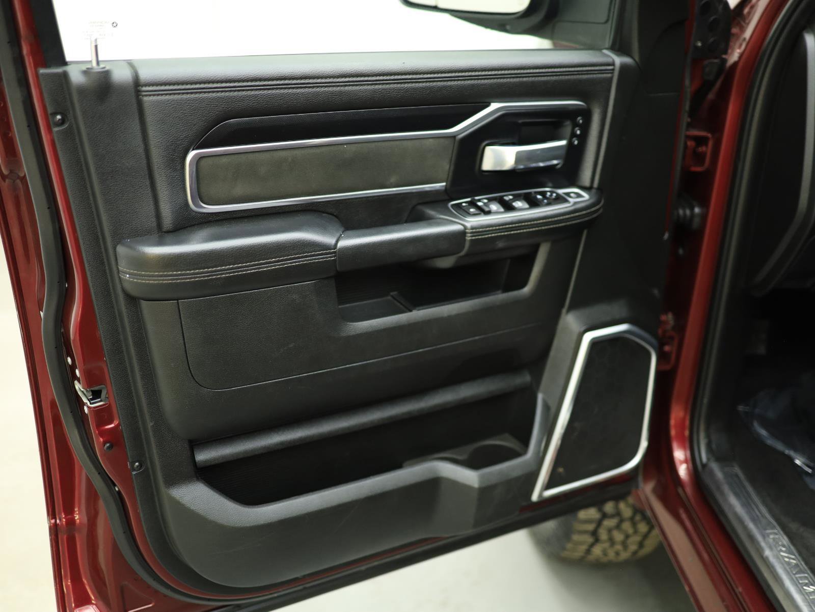 Used 2022 RAM 3500 Laramie w/ Night Edition image 48