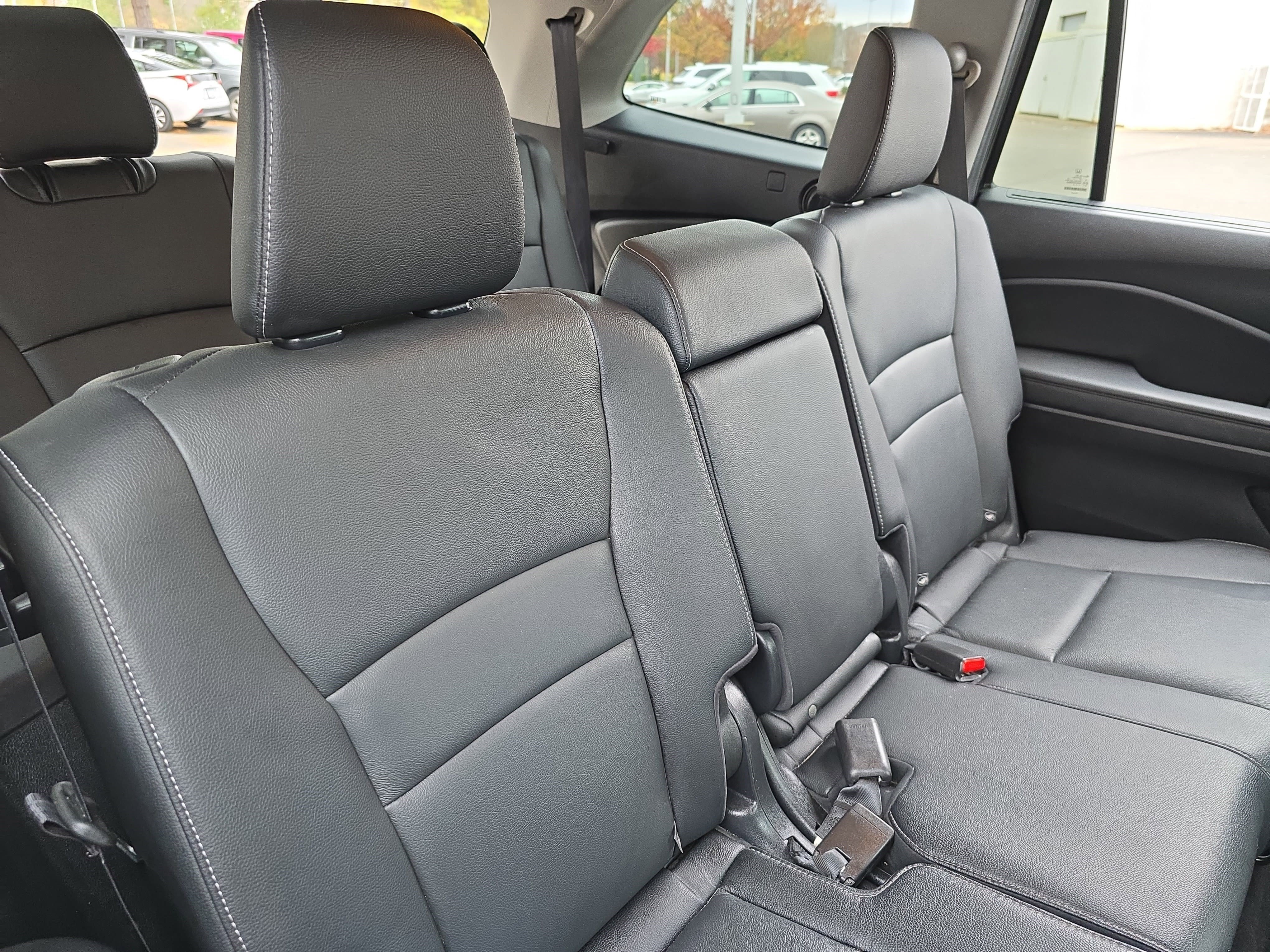 Used 2022 Honda Pilot Special Edition image 12