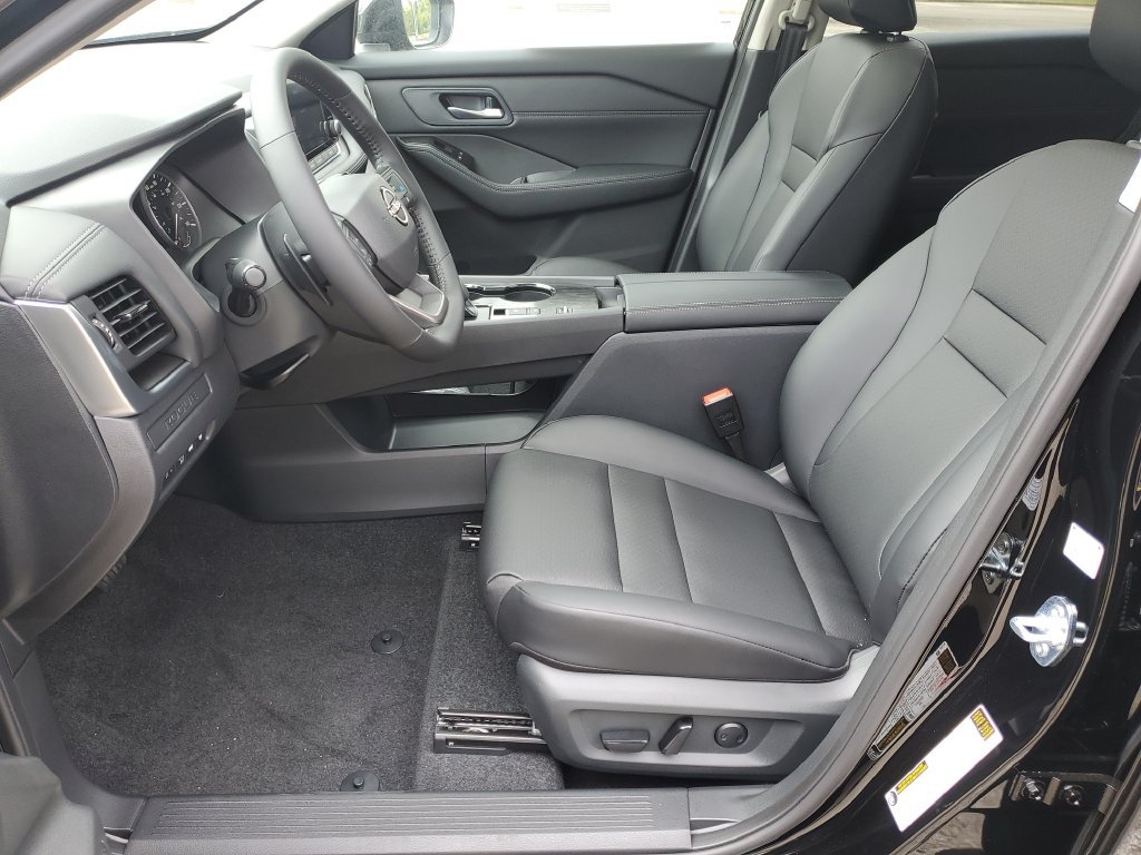 New 2026 Nissan Rogue Dark Armor FWD image 20