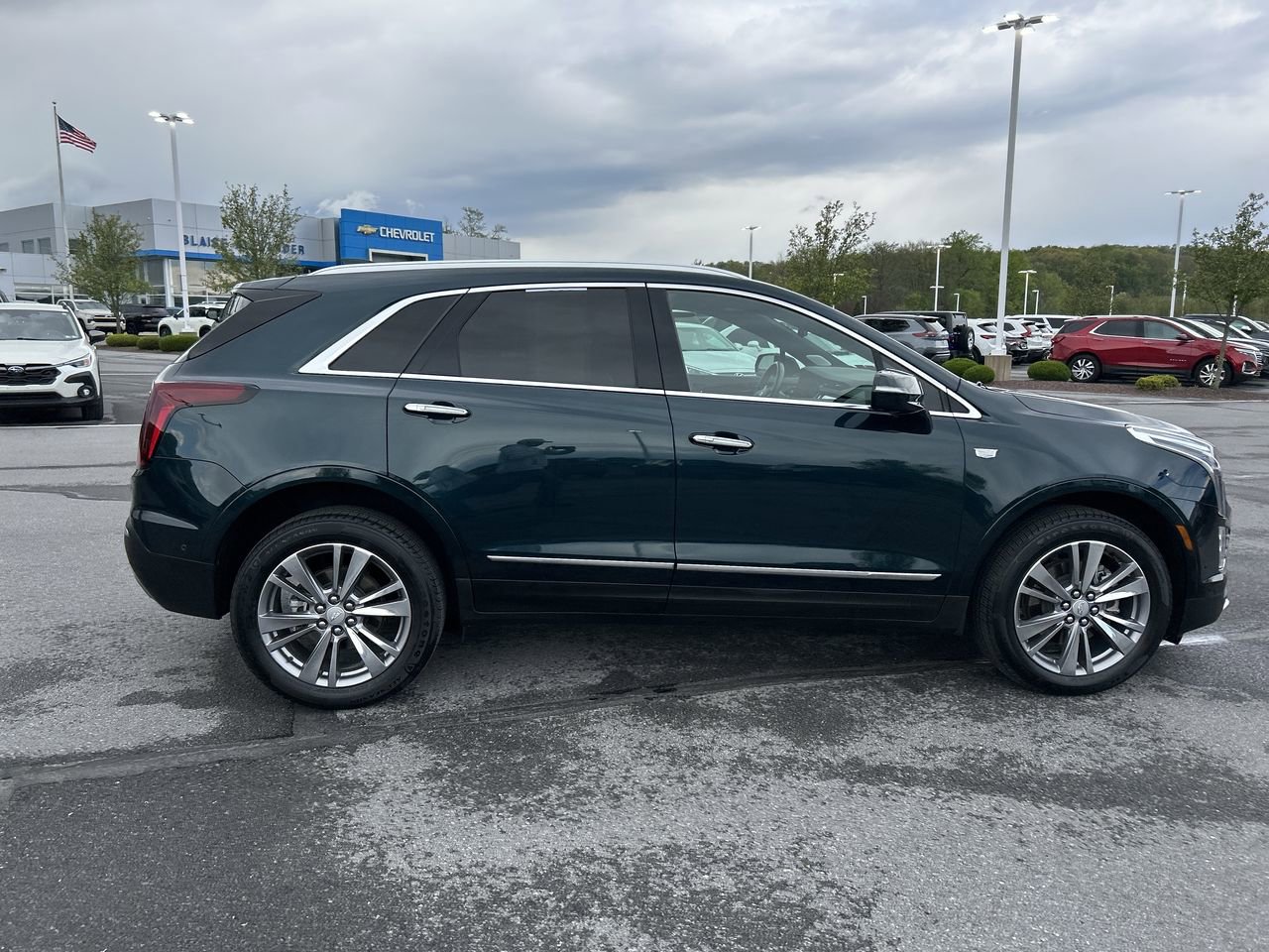 Used 2024 Cadillac XT5 Premium Luxury w/ Technology Package AWD/4WD image 8