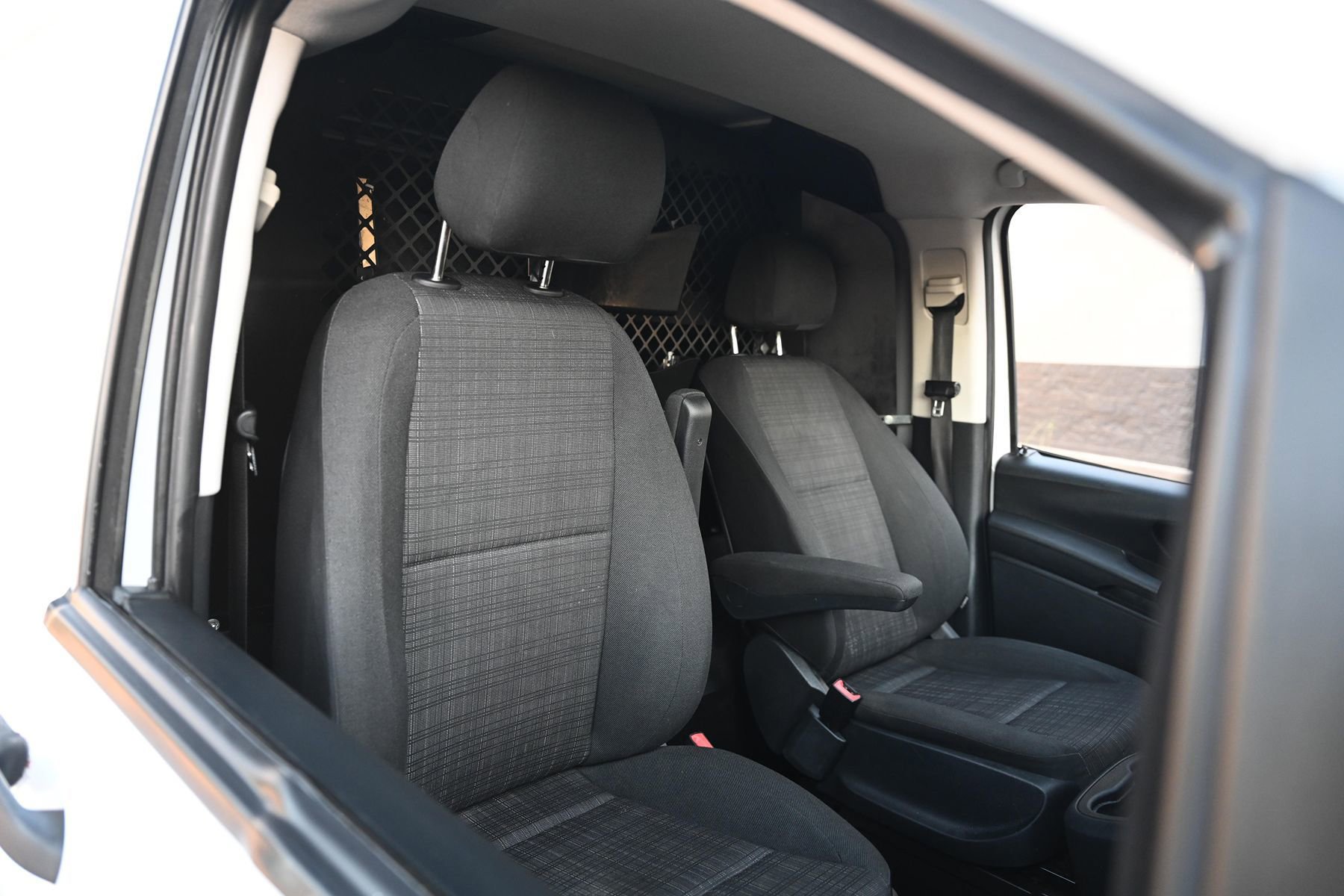Used 2020 Mercedes-Benz Metris image 12