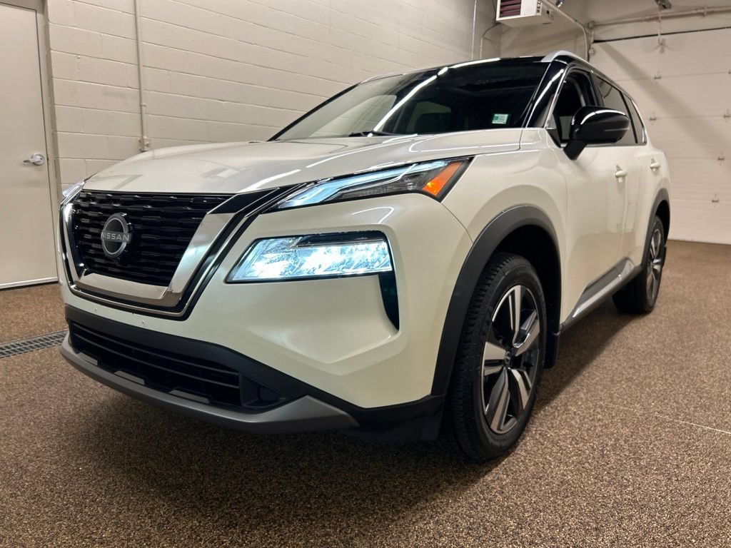 Used 2023 Nissan Rogue SL AWD/4WD image 5