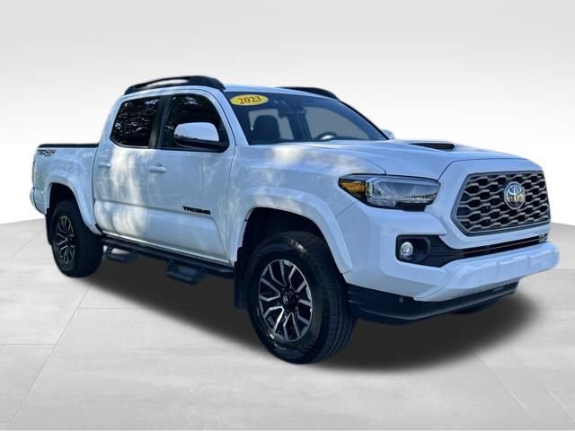 Certified 2023 Toyota Tacoma TRD Sport AWD/4WD image 14