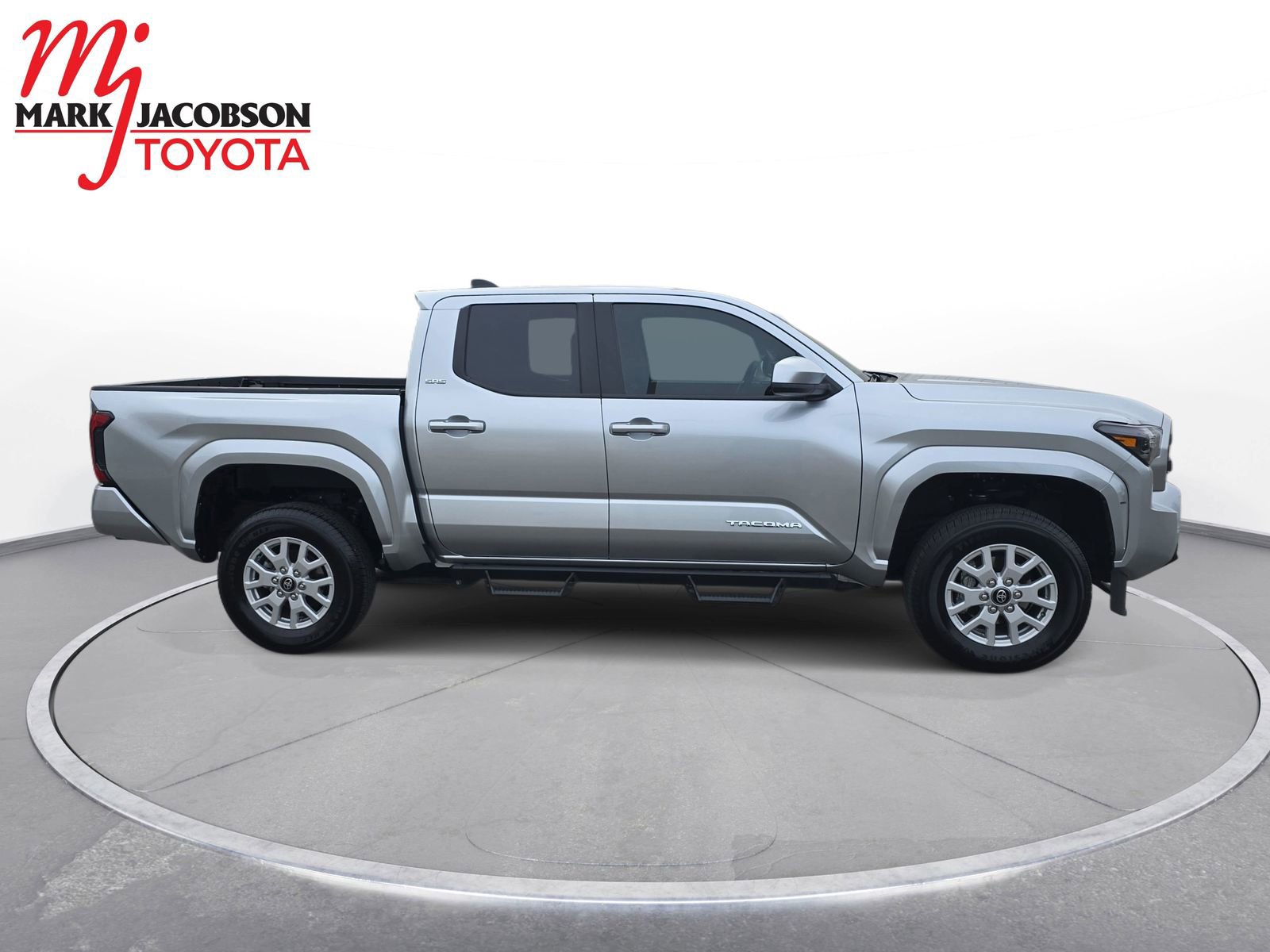 Used 2024 Toyota Tacoma SR5 image 8
