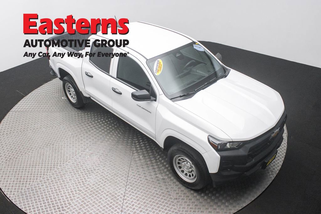 Used 2023 Chevrolet Colorado W/T image 3