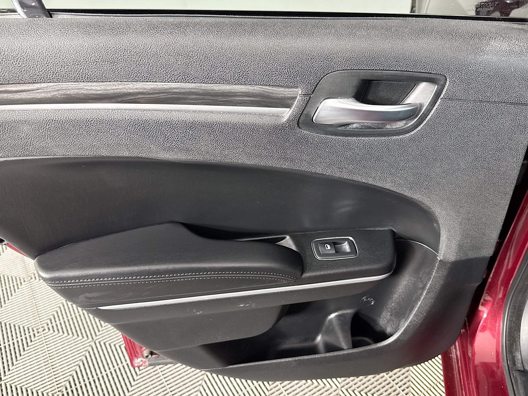 Used 2019 Chrysler 300 Touring w/ Sport Appearance Package RWD image 24