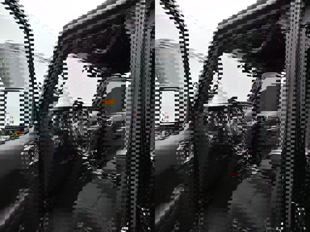 Used 2023 Jeep Gladiator Sport AWD/4WD image 10