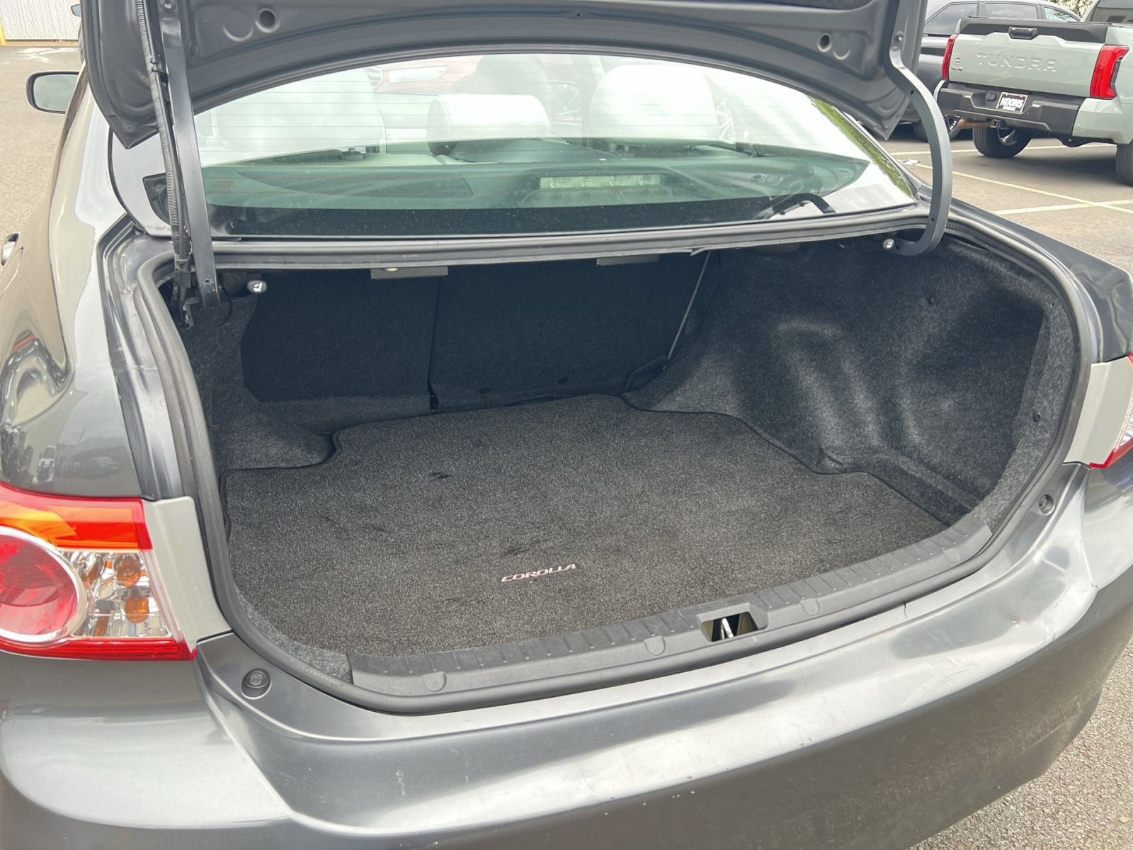 Used 2013 Toyota Corolla LE FWD image 23