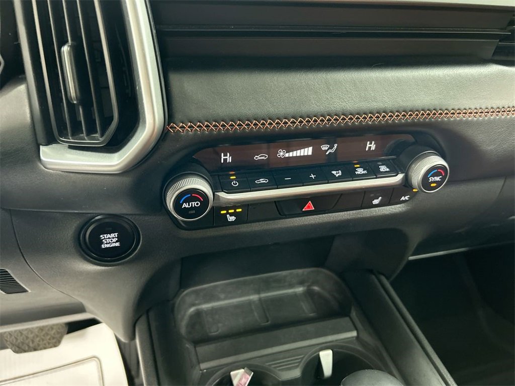 Used 2023 MAZDA CX-50 Meridian Edition w/ Cargo Package image 16