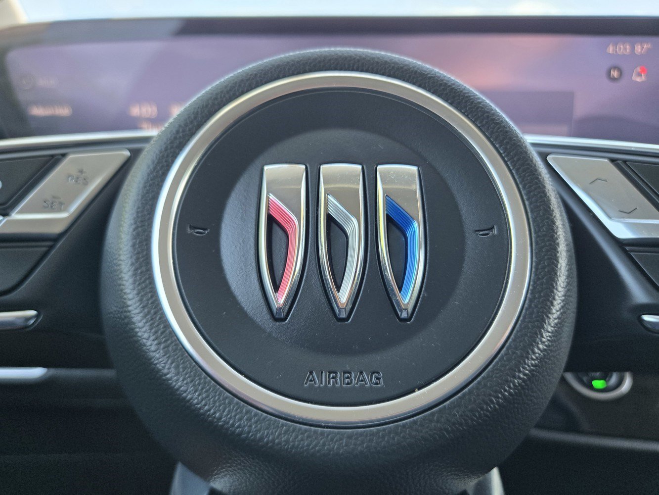 Certified 2025 Buick Envision Preferred AWD/4WD image 24