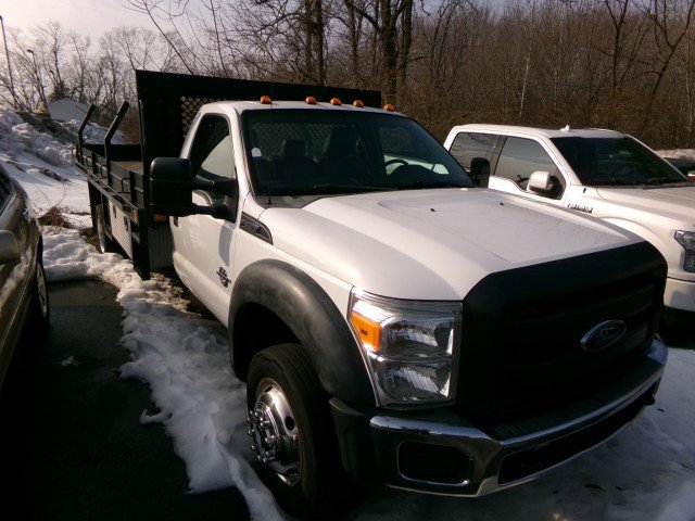 Used 2014 Ford F550 2WD Regular Cab Super Duty image 2