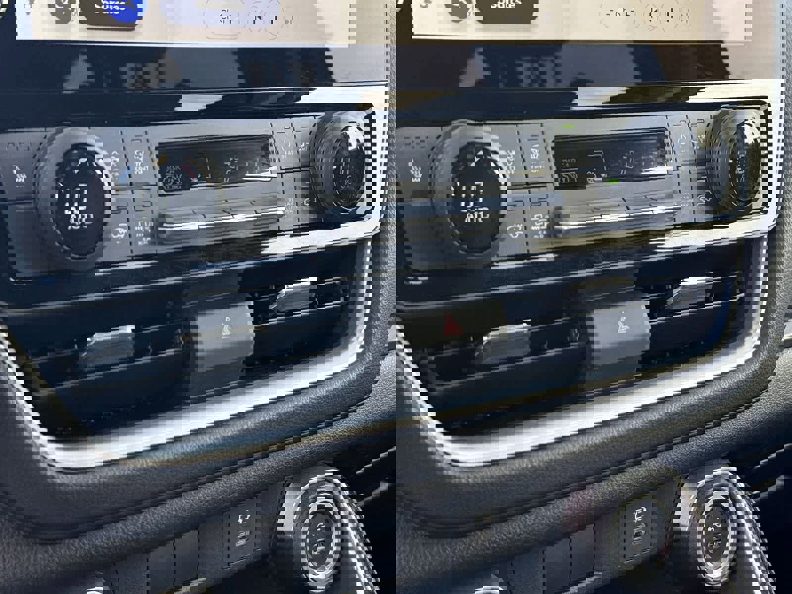 Used 2025 Toyota Grand Highlander AWD image 23