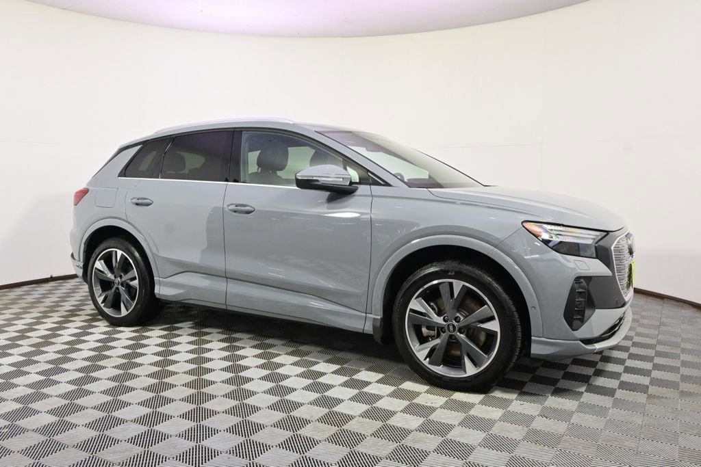 Used 2022 Audi Q4 e-tron Prestige image 8