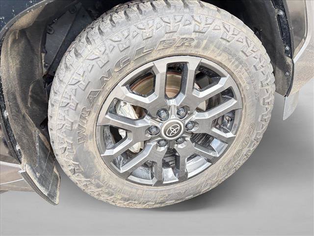 Certified 2024 Toyota Sequoia Platinum AWD/4WD image 17