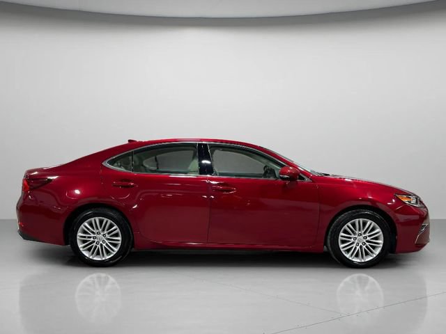 Used 2017 Lexus ES 350 w/ Premium Package FWD image 2