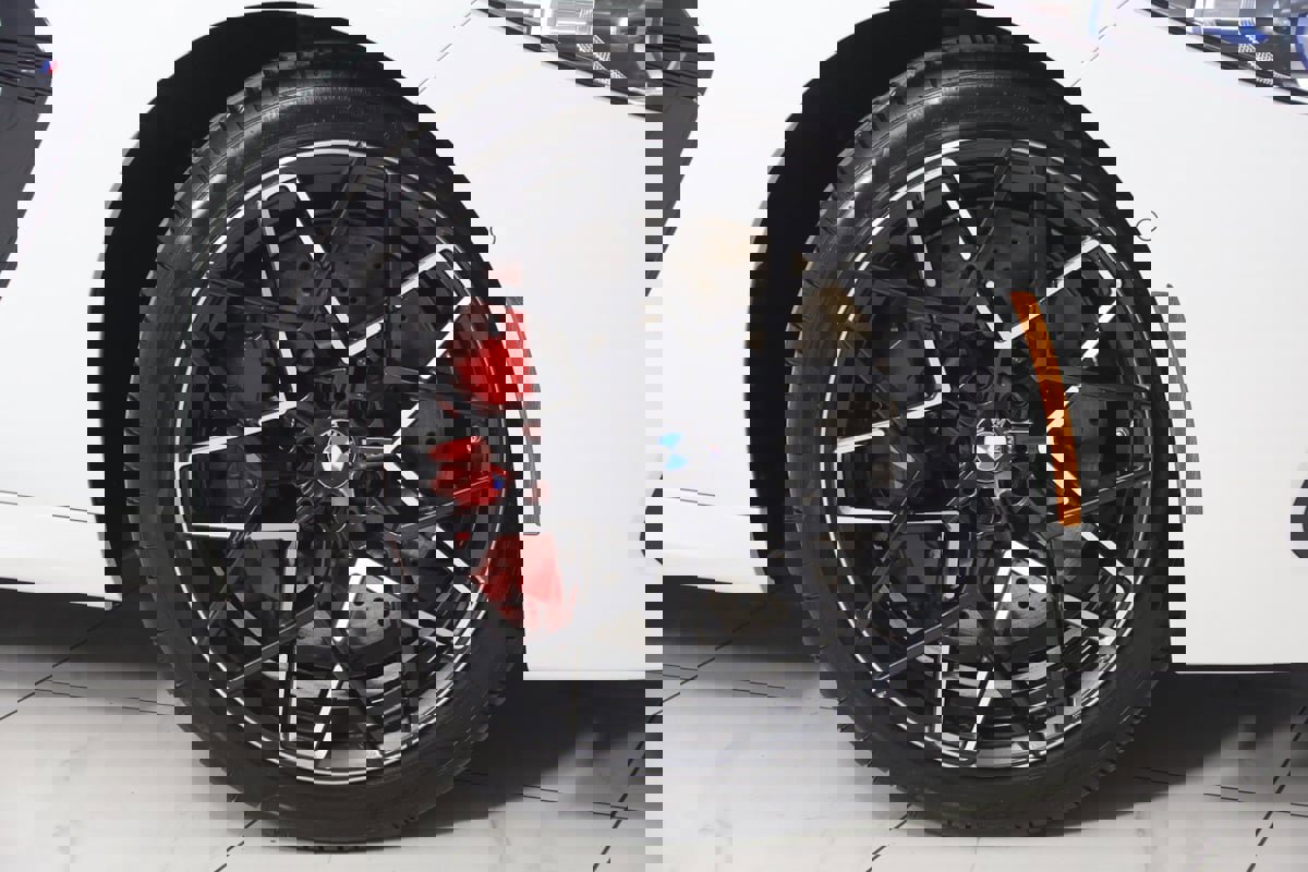 Used 2025 BMW M8 Competition image 18