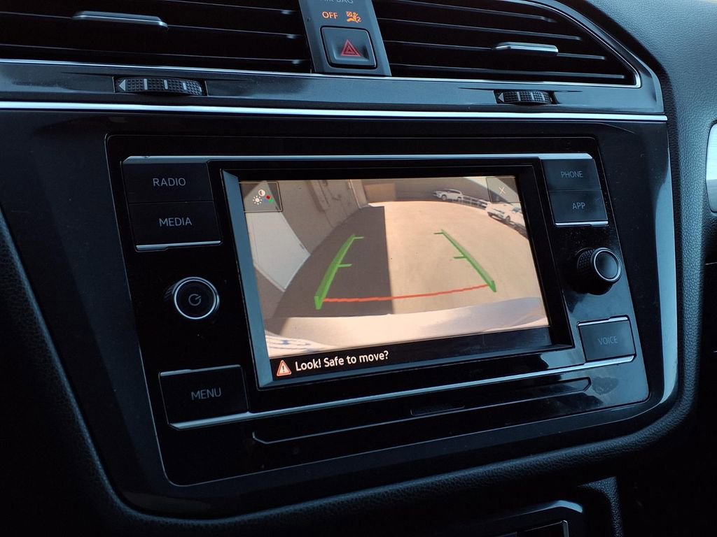 Used 2021 Volkswagen Tiguan S image 8