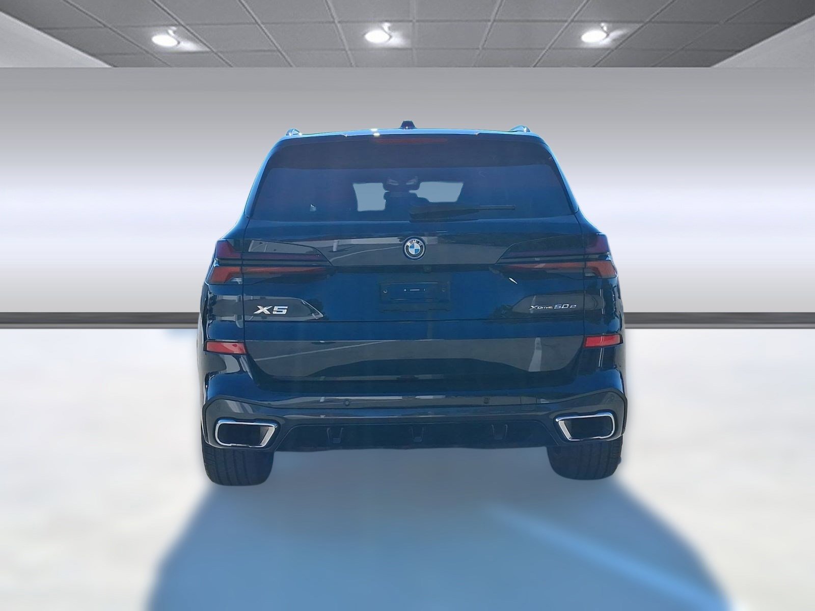 Certified 2024 BMW X5 xDrive50e w/ M Sport Package image 8