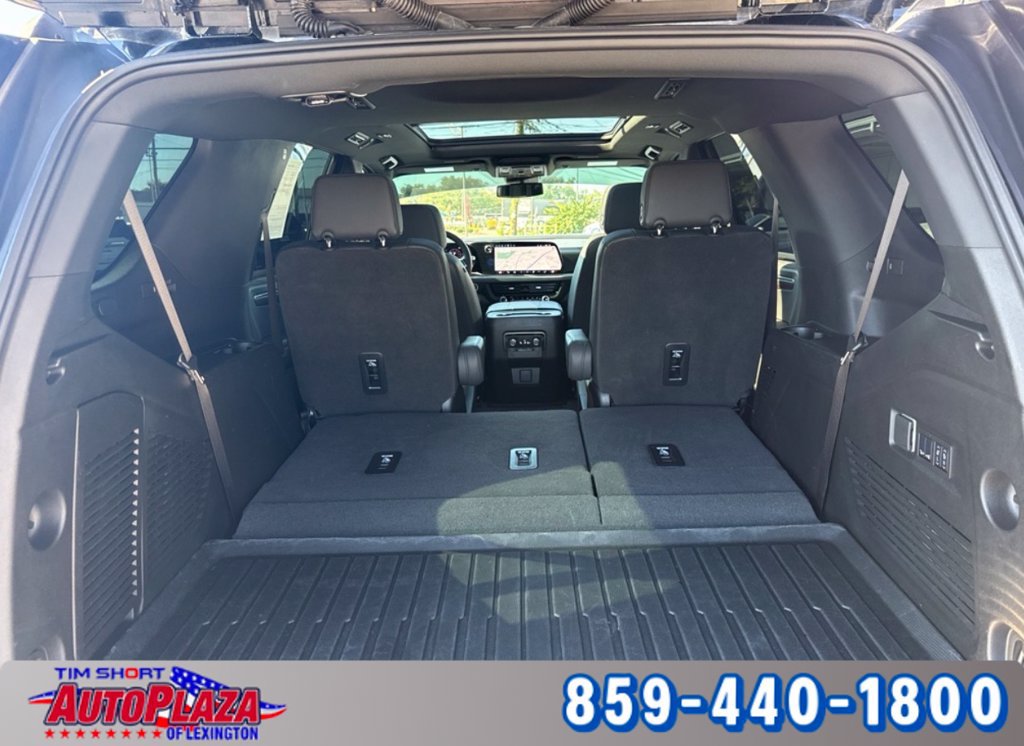 Used 2025 Chevrolet Tahoe Z71 w/ Comfort Package AWD/4WD image 27