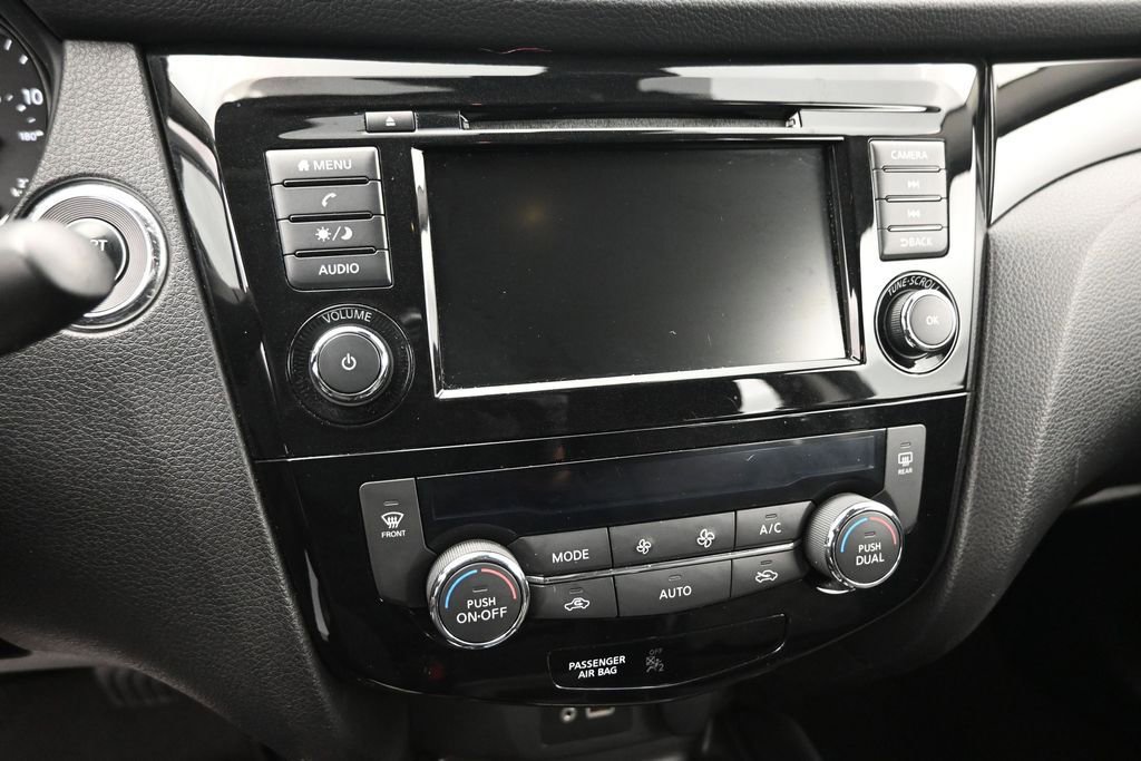 Used 2019 Nissan Rogue Sport SV w/ All-Weather Package AWD/4WD image 9