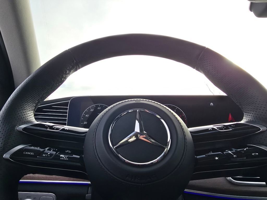 Certified 2026 Mercedes-Benz GLS 450 4MATIC image 31