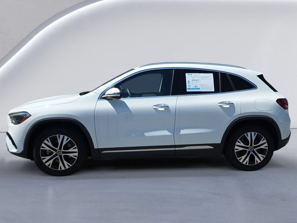 Used 2025 Mercedes-Benz GLA 250 4MATIC image 6