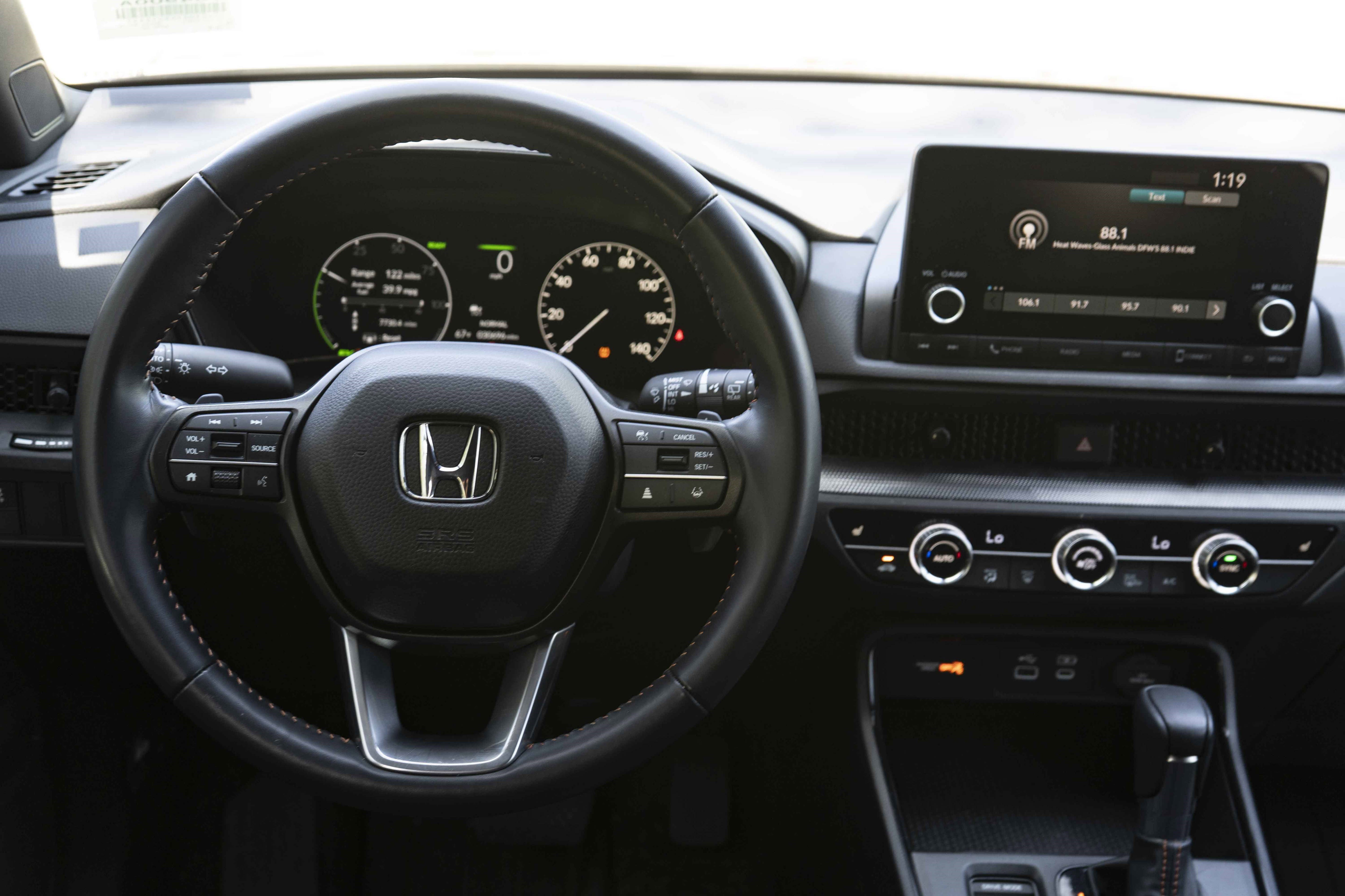 Used 2025 Honda CR-V Sport image 19