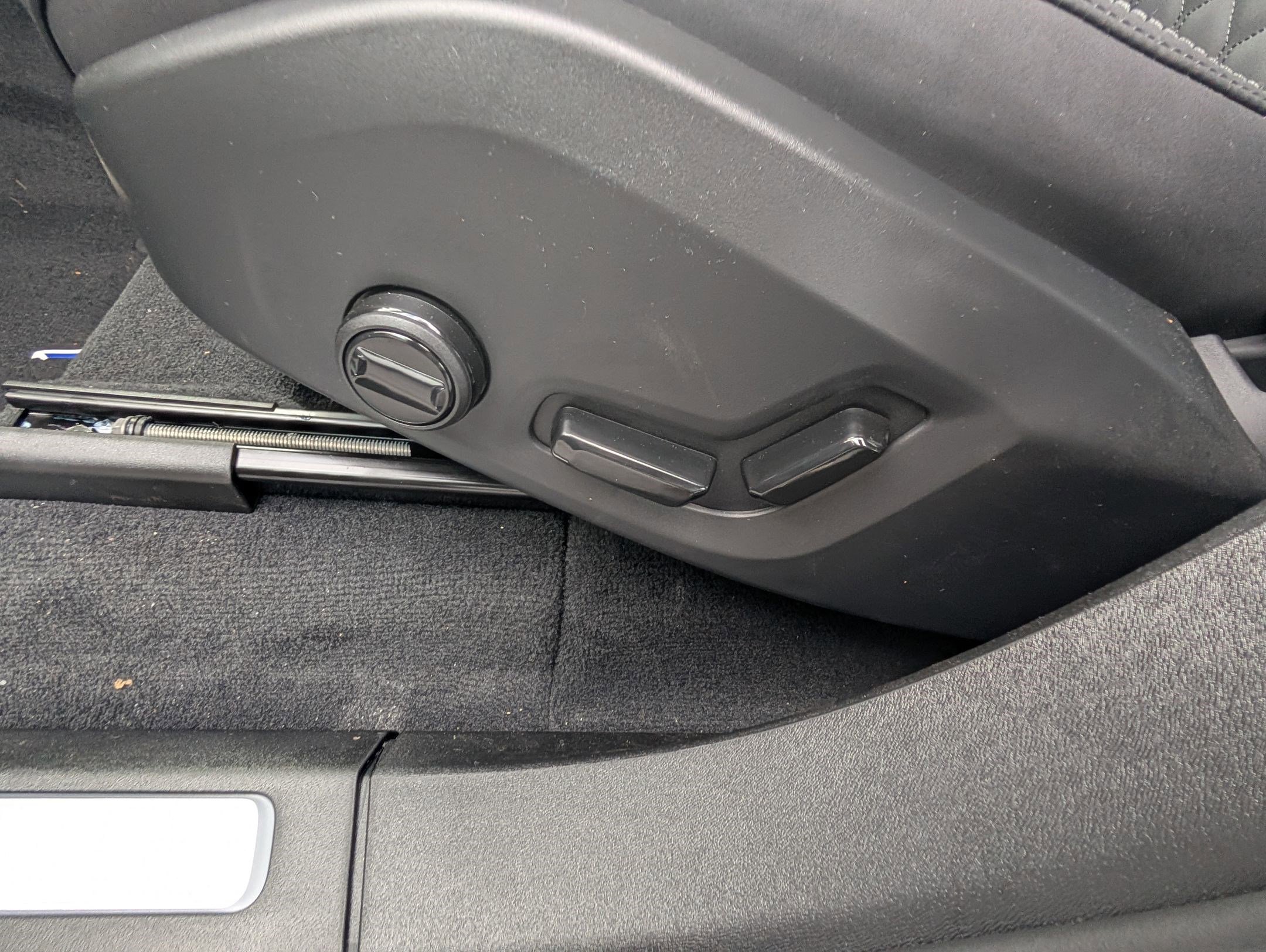 New 2026 Volvo XC90 B6 Plus w/ Protection Package Premier image 10