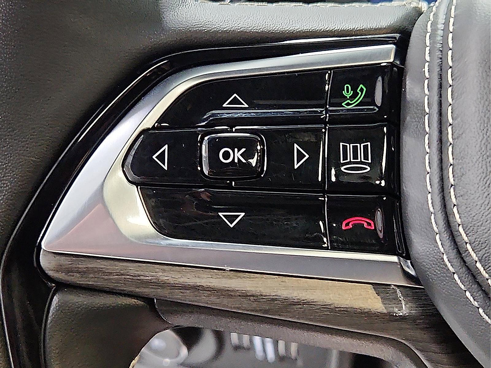 Used 2024 Jeep Grand Cherokee L Overland w/ Advanced Protech Group III AWD/4WD image 19