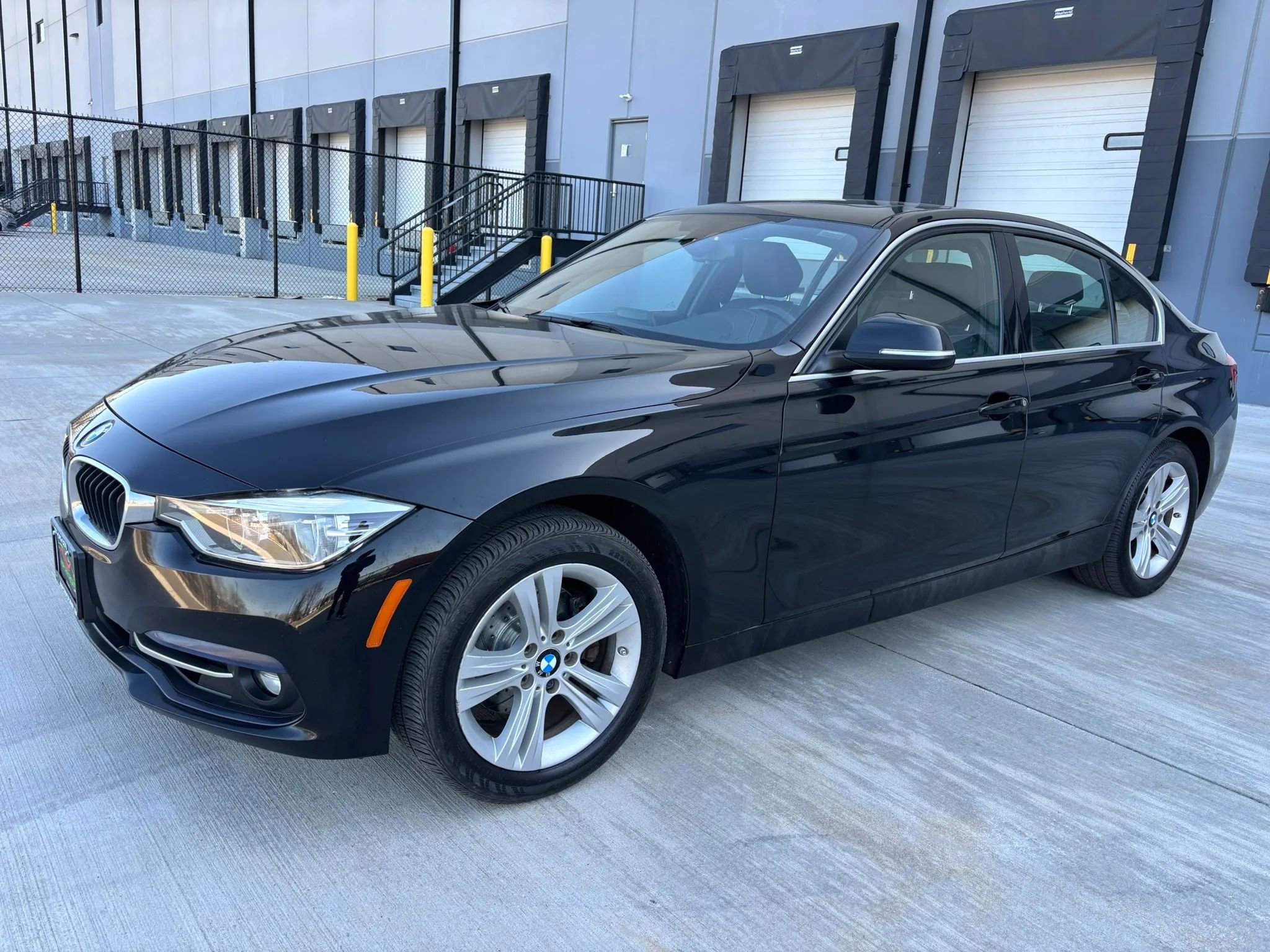 Used 2018 BMW 330i xDrive Sedan w/ Convenience Package image 2