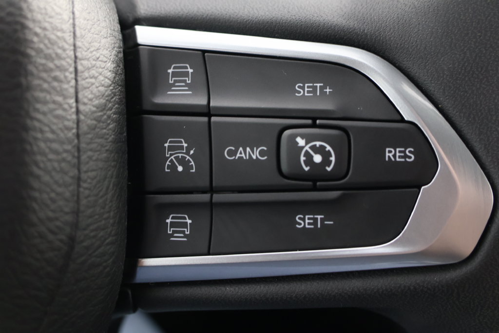Used 2024 Jeep Compass Limited AWD/4WD image 12