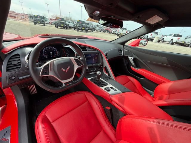 Used 2015 Chevrolet Corvette Z06 w/ 3LZ Preferred Equipment Group image 19