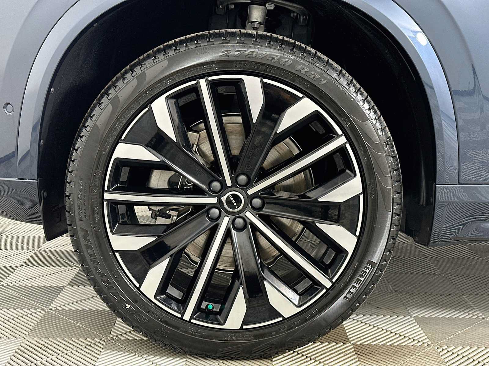 New 2027 Volvo XC90 B6 Plus AWD/4WD image 30