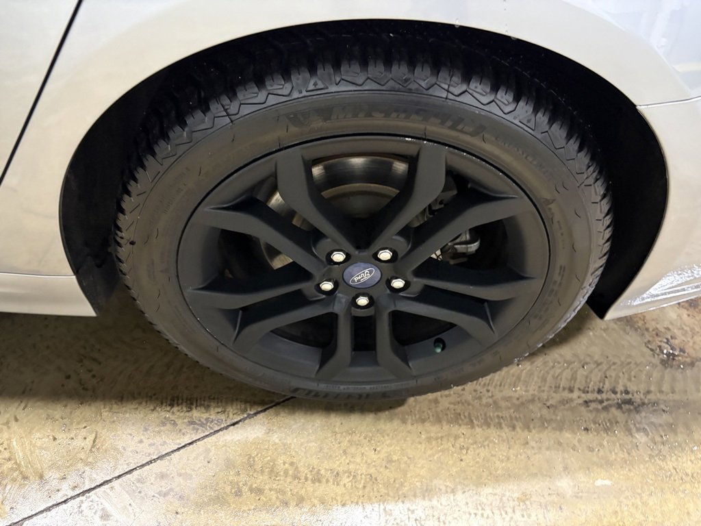 Used 2020 Ford Fusion SE w/ Equipment Group 151A image 26